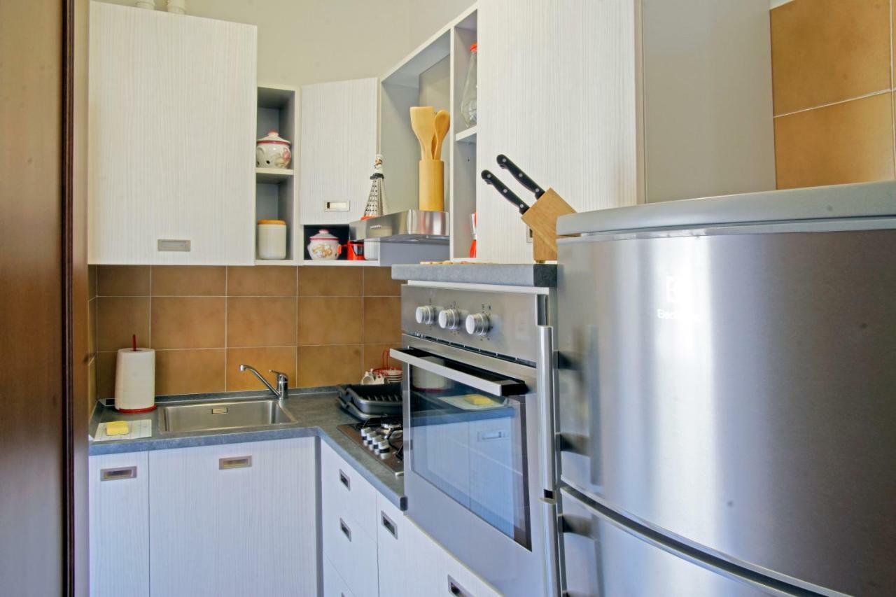 La Pineta Apartment สเตรซา ภายนอก รูปภาพ