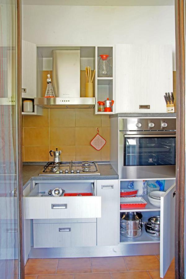La Pineta Apartment สเตรซา ภายนอก รูปภาพ